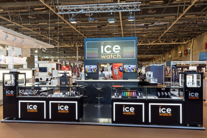 ice-watch photo d'un stand Ice Watch, réalisé par le standiste In'Pulsion