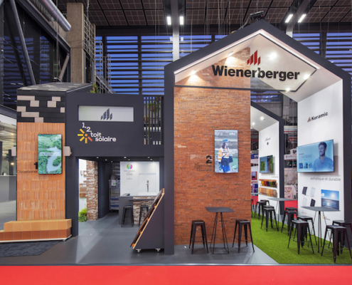 Photo du stand sur mesure réalisé par In'Pulsion pour son client Wienerberger, leader sur les matériaux de construction. Salon BATIMAT