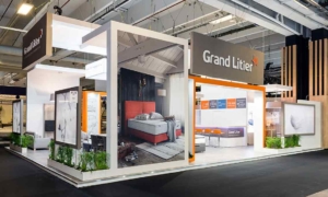 Photo du stand de GrandLitier réalisé par In'Pulsion, stand sur mesure