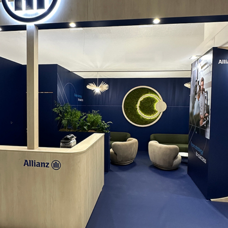 photo d'un stand réalisé par In'Pulsion pour Allianz, au salon AMRAE 2025 à Deauville