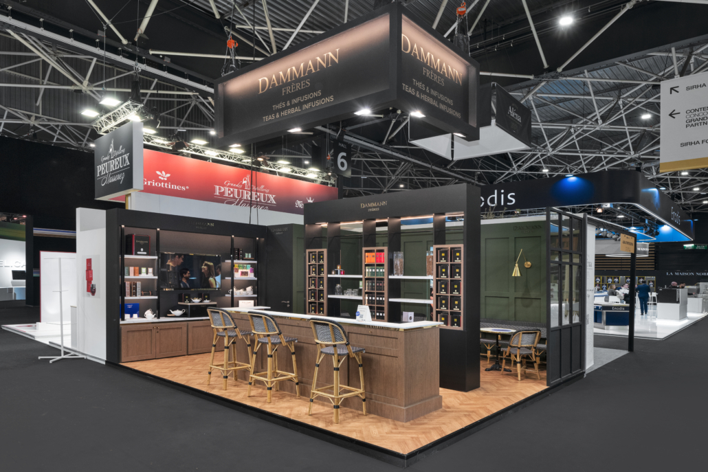 Stand sur mesure SIRHA(10) photo d'un stand événementiel conçu comme une véritable boutique Dammann Frères, thés et infusion, par le standiste français In'Pulsion